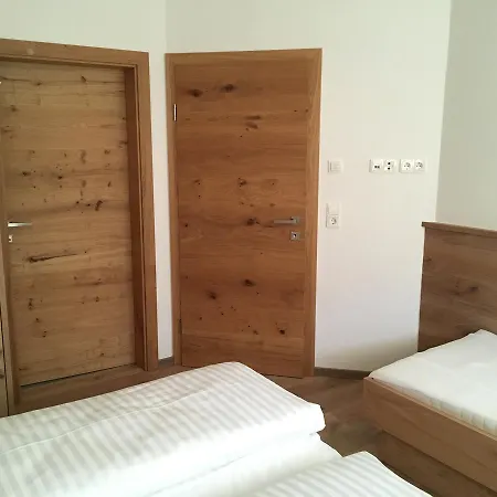 Tauern Juwel Apartmán *